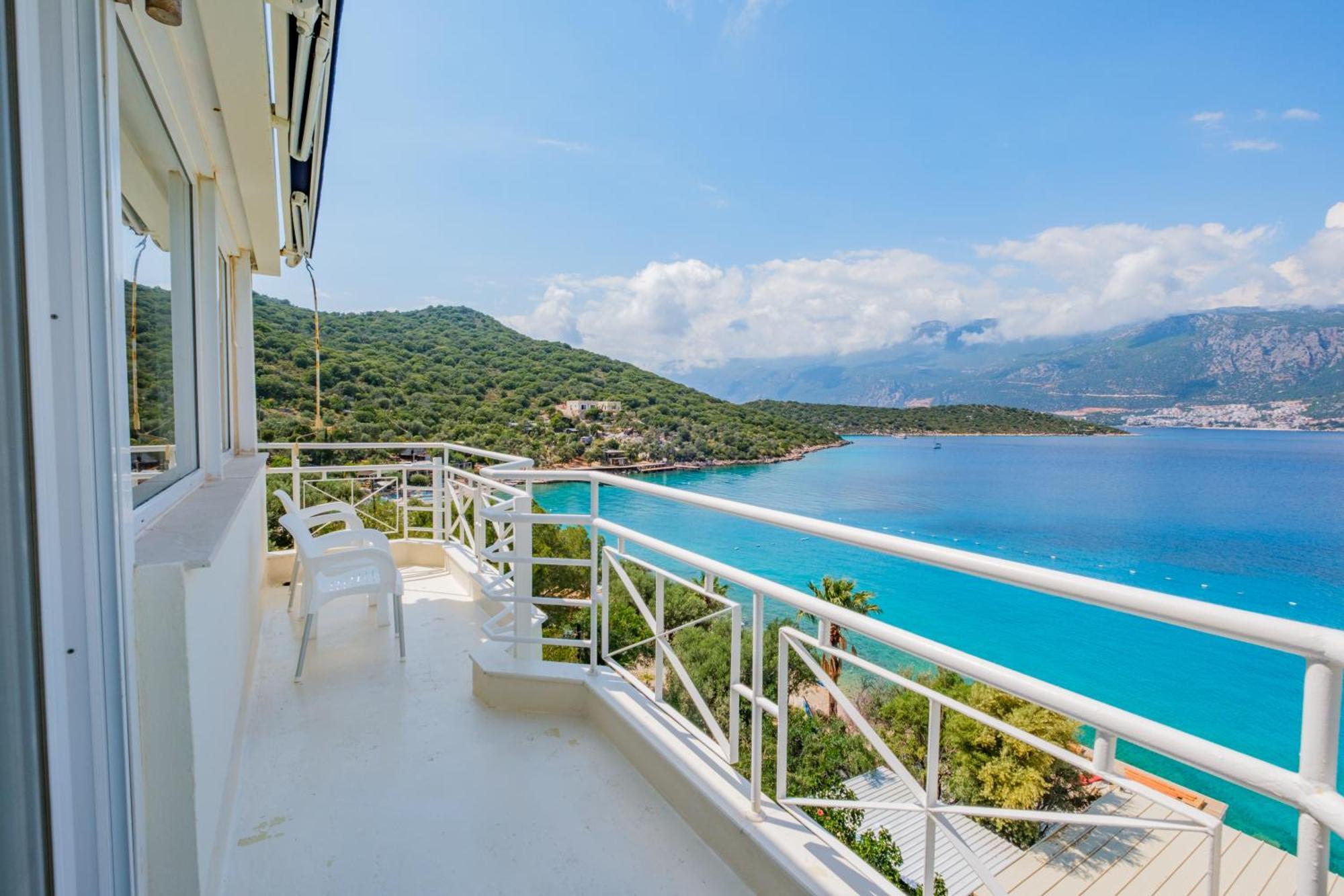 La Moda Beach Hotel Kas Bagian luar foto