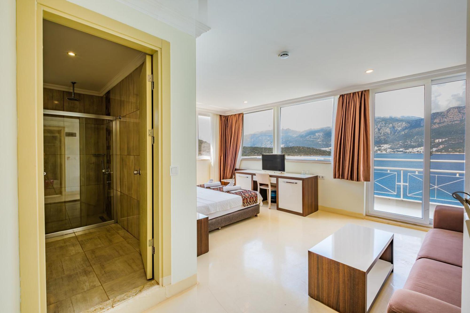 La Moda Beach Hotel Kas Bagian luar foto