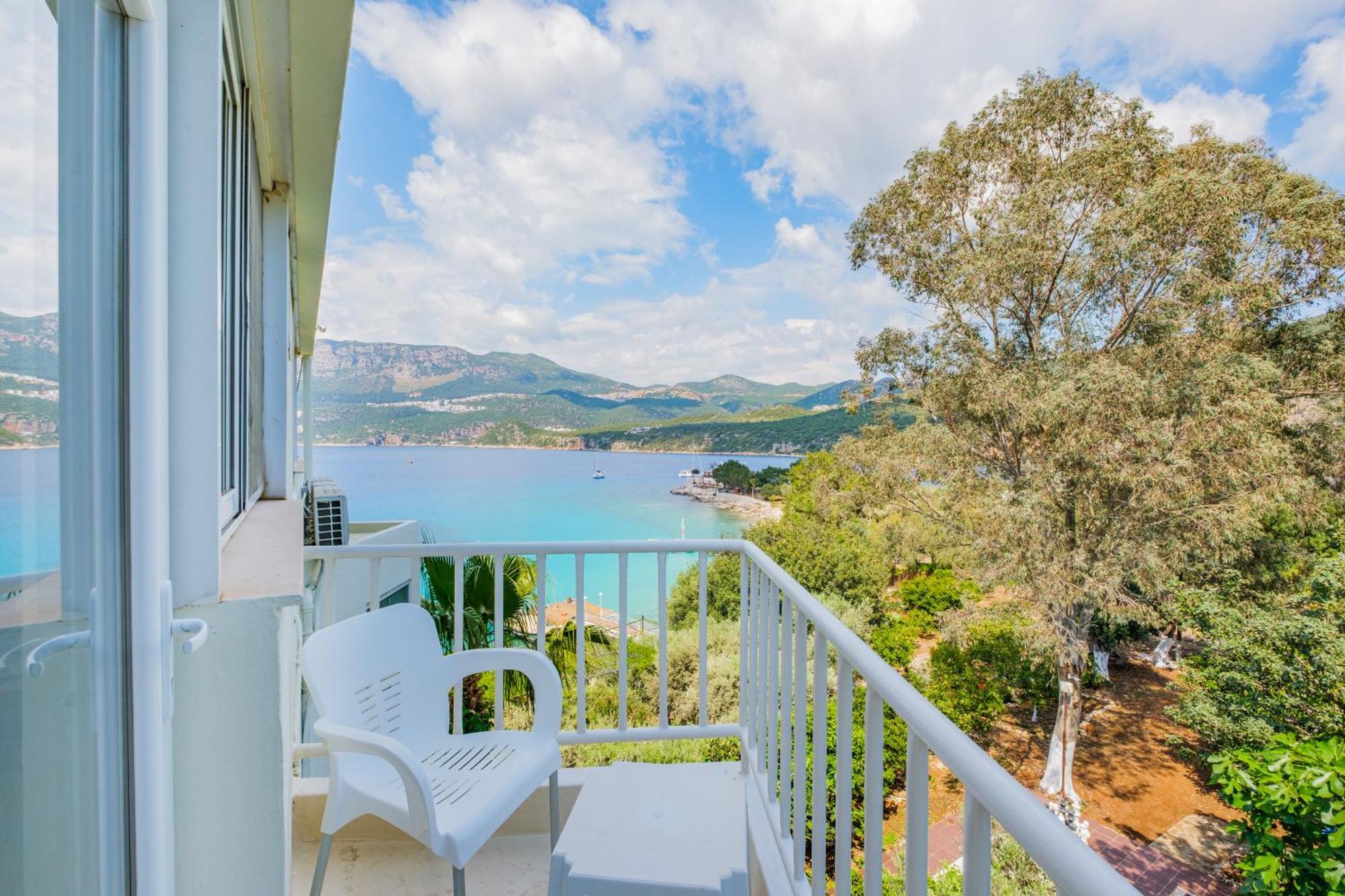 La Moda Beach Hotel Kas Bagian luar foto