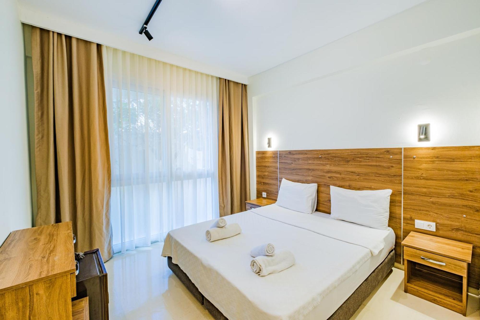 La Moda Beach Hotel Kas Bagian luar foto